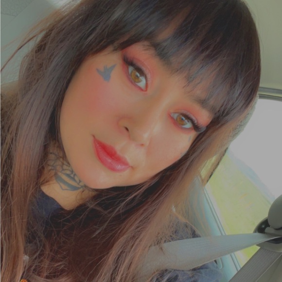 Meet your Posher, Destyni - Picture 1 of 1